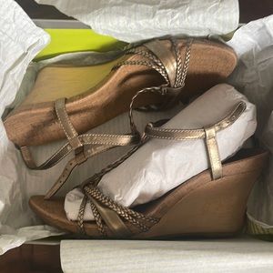 Kenneth Cole reaction  8.5 bronze braided sandals